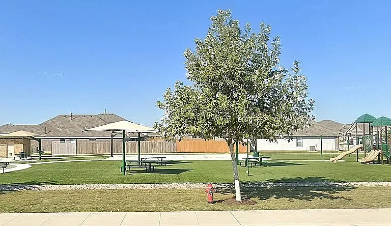 10538 Varmus Dr — Photo 16