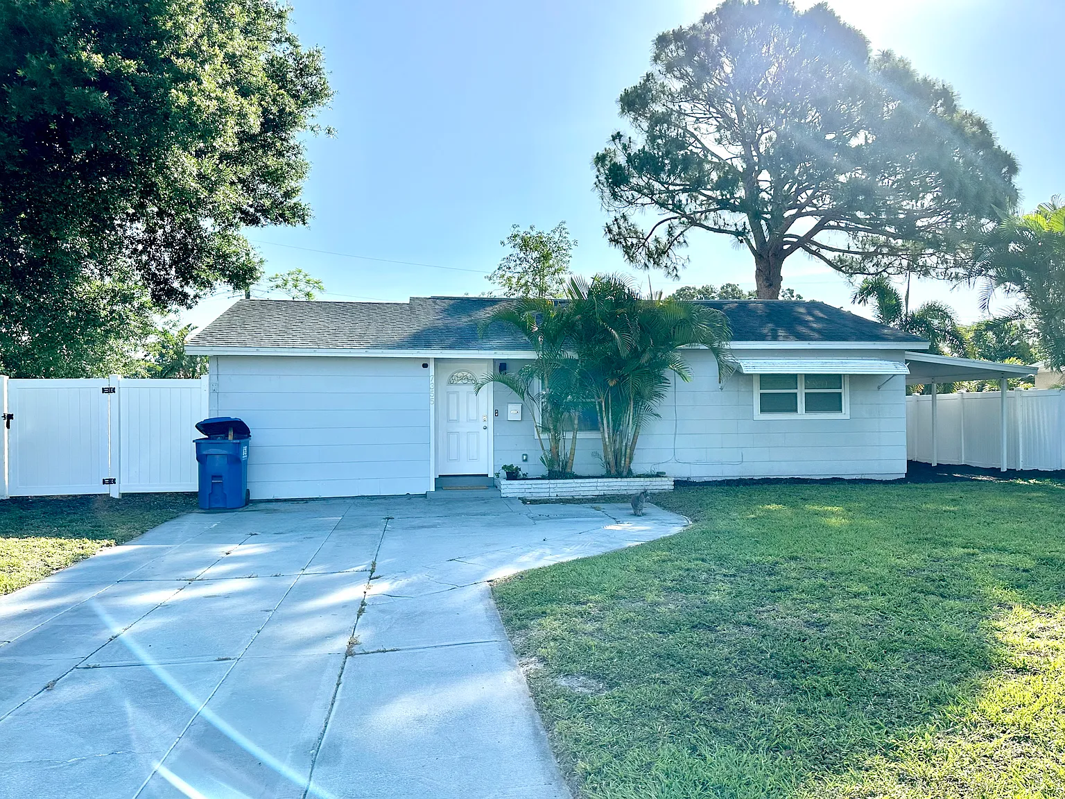 3 bed, 1105 sqft, $2,600 — Photo 1
