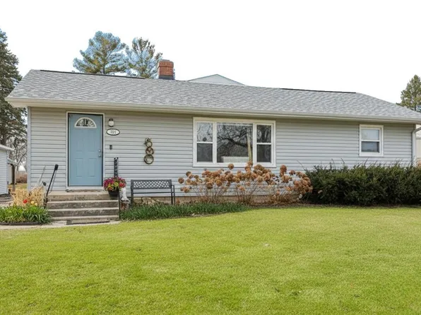 593 Academy Drive, Edgerton, WI 53534