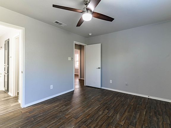 4th image of 8142 Marydean Ave