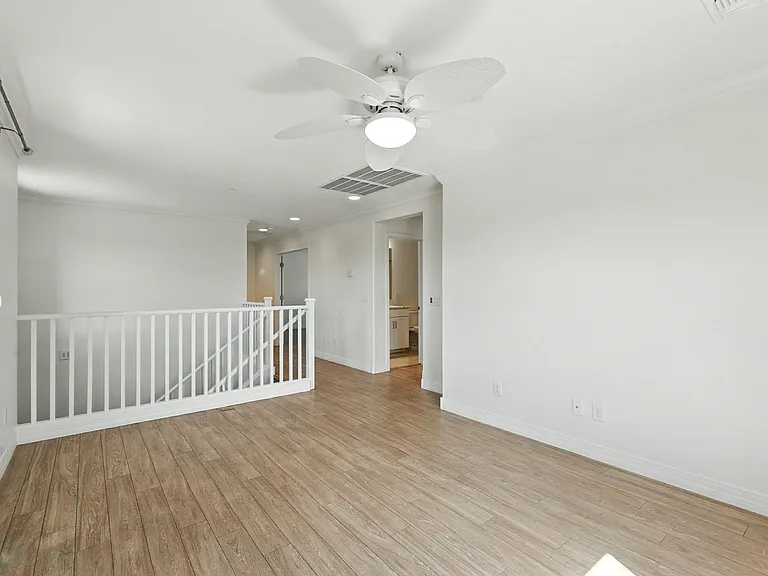4644 E Beck Ln — Photo 30