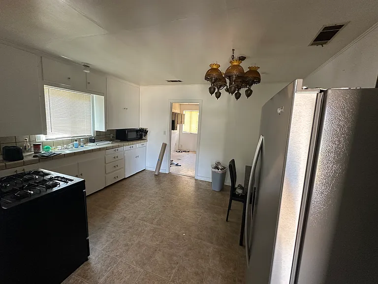 317 N Evans Rd — Photo 6