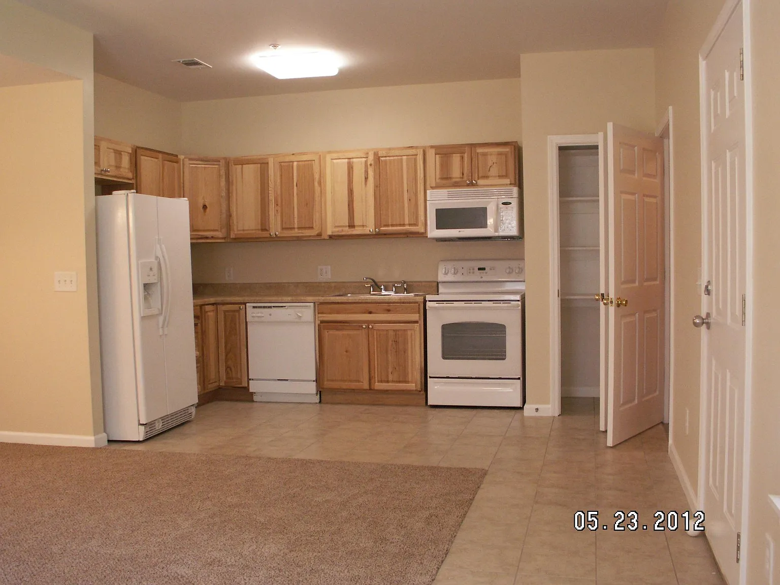 2 bed, 996 sqft, $1,450 — Photo 2