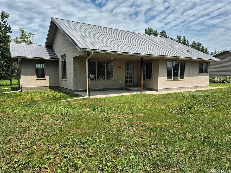 1st image of 825 Geisen STREET