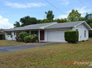 1605 Park Dr, Leesburg, FL 34748