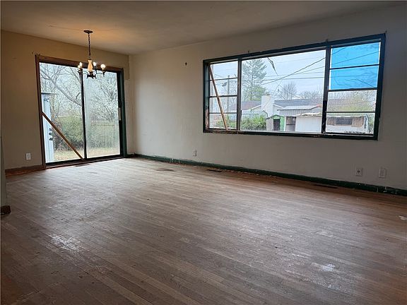 2nd image of 311 Hannibal St