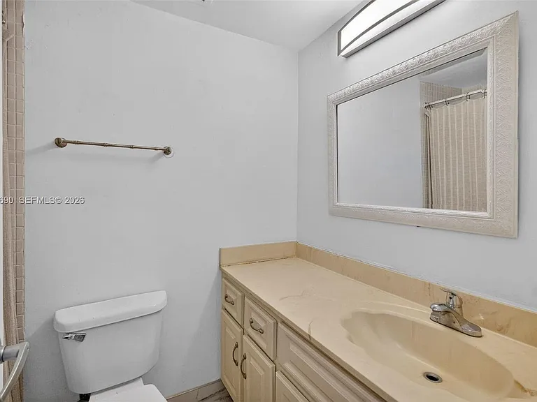 7441 Wayne Ave #8J — Photo 19