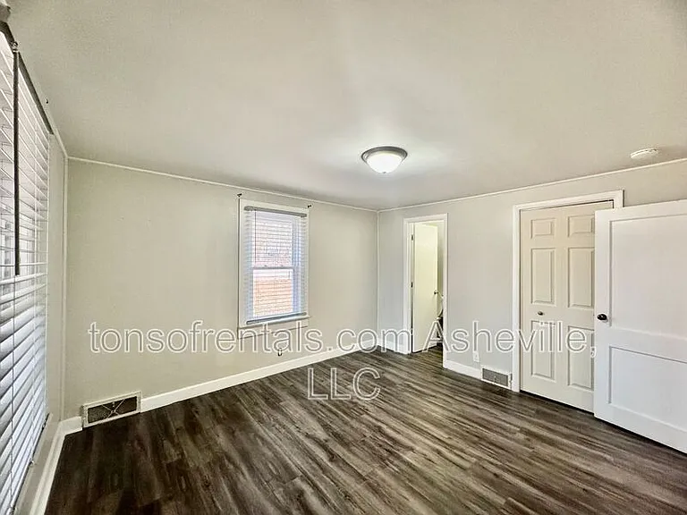 6 Atkins St — Photo 15