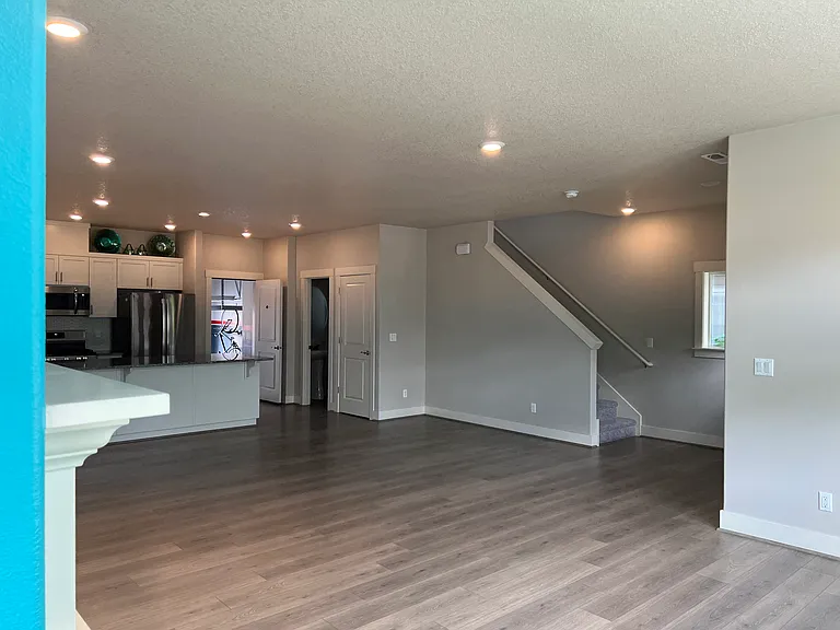 15182 NW Evelyn St — Photo 17