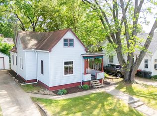910 Hamilton St, Pekin, IL 61554