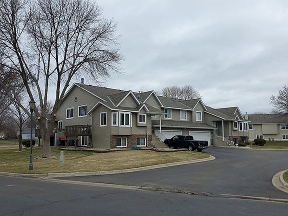 3rd image of 9311 Nantwick Ln N