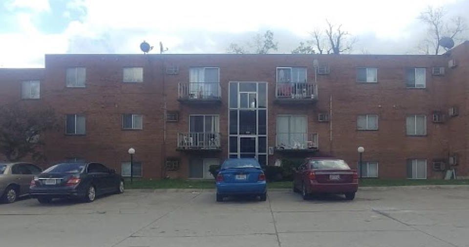 1st image of 2850 Harrison Ave #9