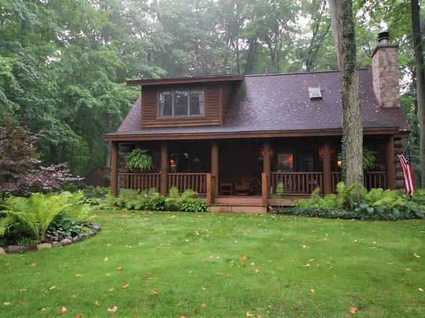 4316 Euclid Ave, Interlochen, MI 49643