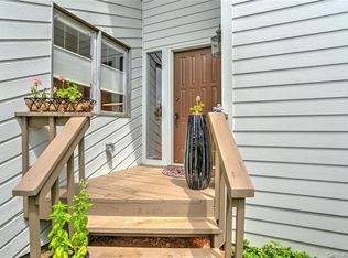 114 Deerlake Dr, Asheville, NC 28803