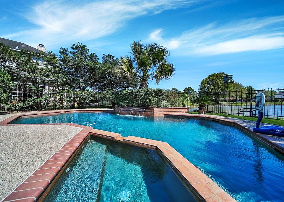 1st image of 21619 Cinco Blvd