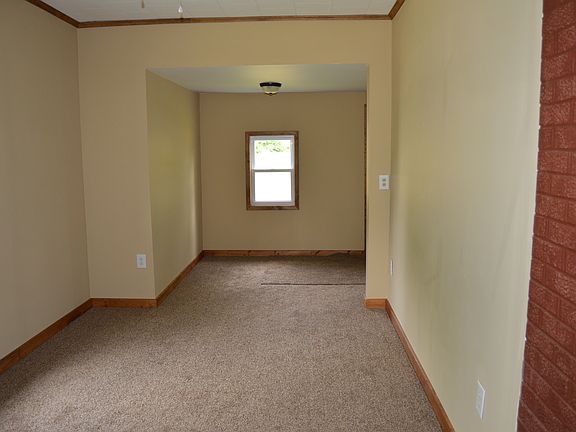 5th image of 104 Orchard St