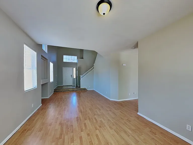 3744 Laguna Veneta Ave — Photo 4