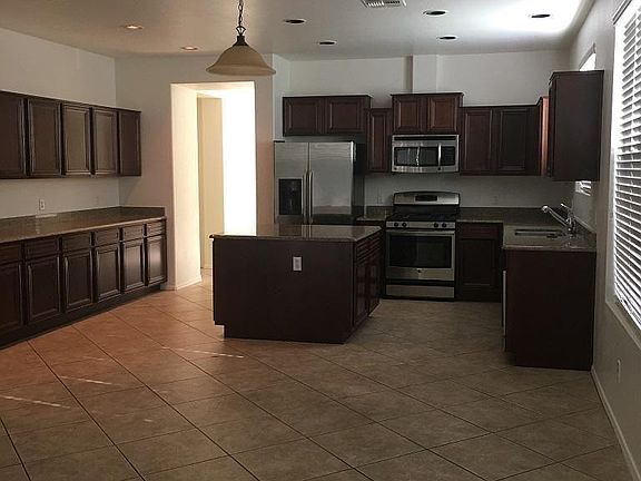 2nd image of 80 W Hackberry Dr