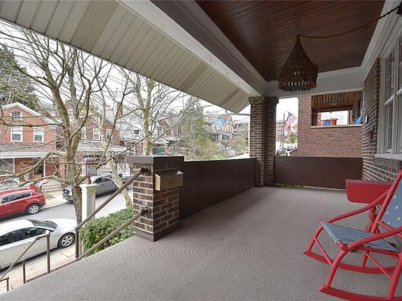 2nd image of 2825 Brentwood Ave