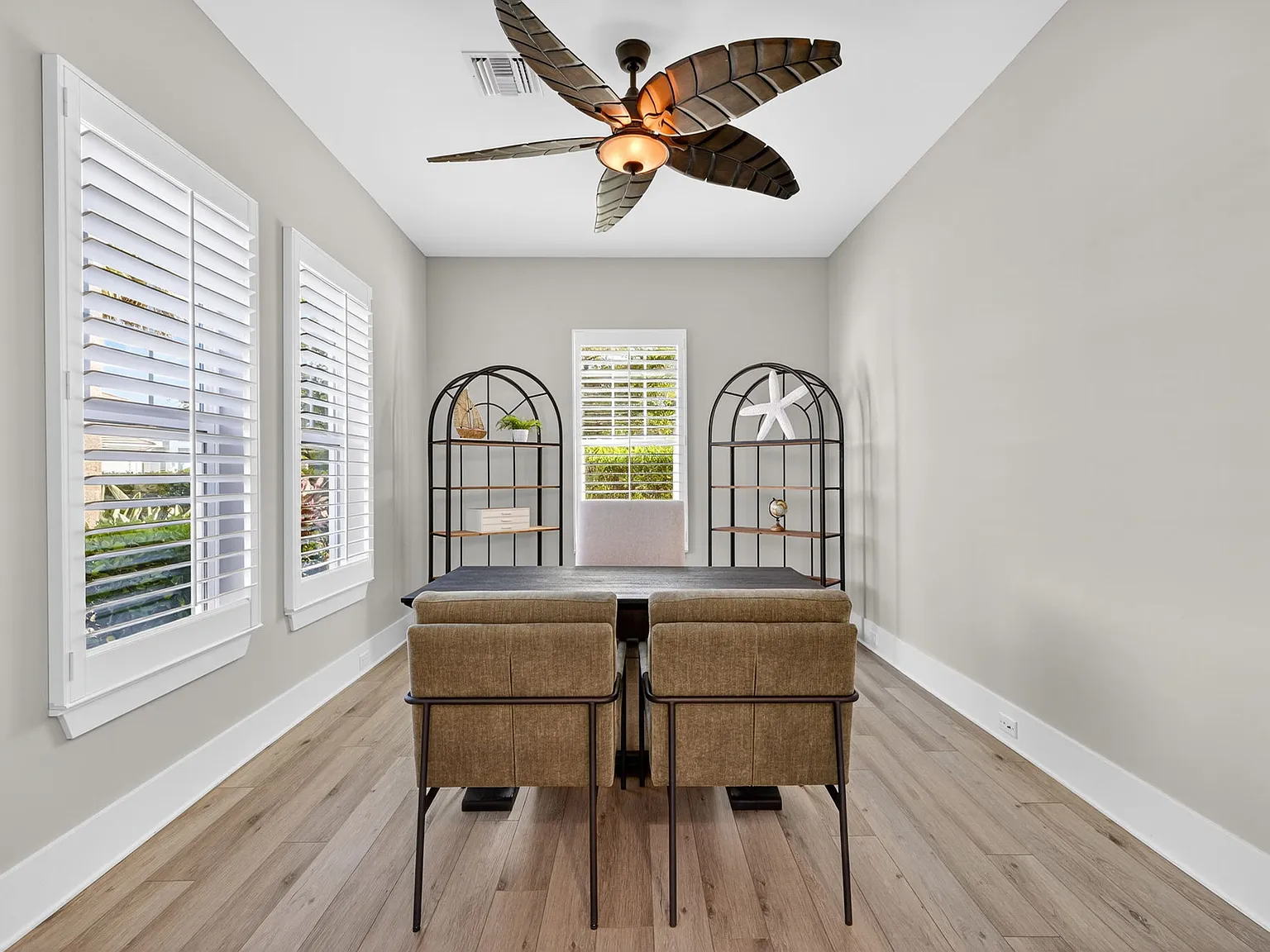 4 bed, 3516 sqft, $8,000 — Photo 3