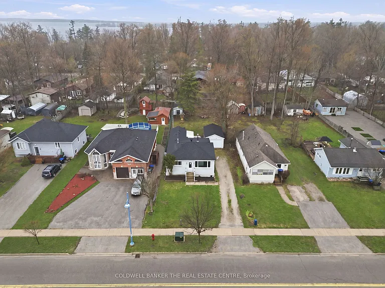 749 Innisfil Beach Rd — Photo 3