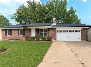 734 Boca Chica Dr, Fenton, MO 63026