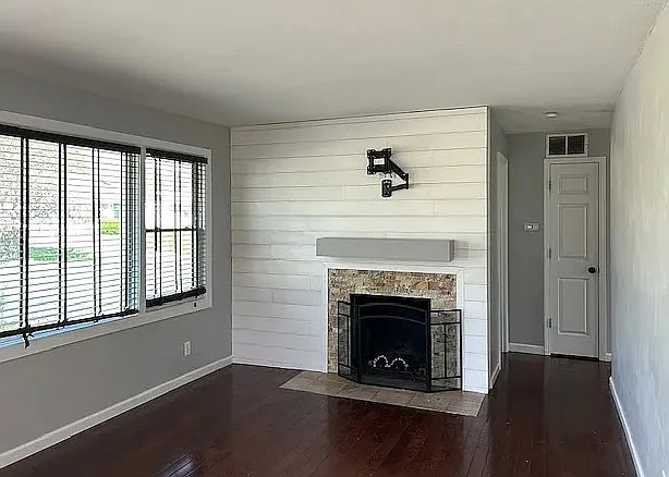 3 bed, 1322 sqft, $1,790 — Photo 3