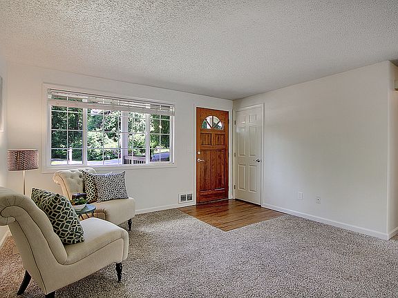 2nd image of 10732 18th St SE