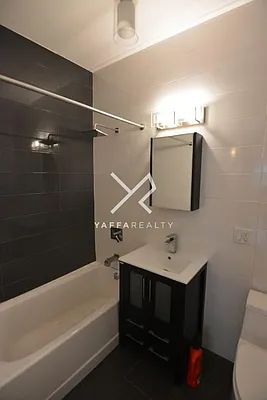 Rented by Yaffa Realty LLC | media 23