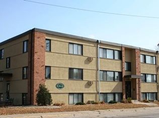 335 17th Ave N APT 7, Hopkins, MN 55343