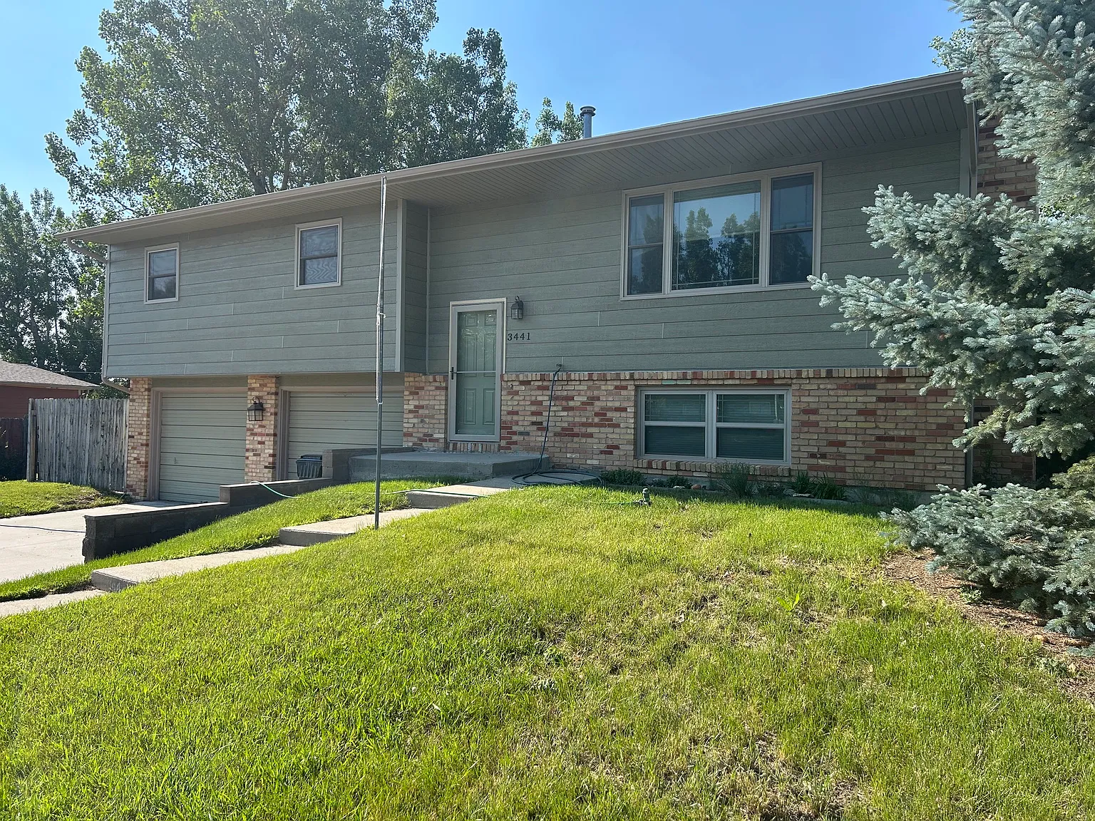3 bed, 2.5 bath, 1776 sqft, $2,800 — Photo 2