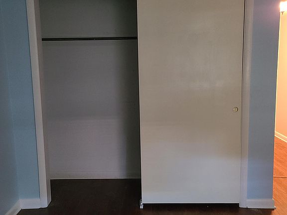 4th image of 420 Walton Ln APT M73