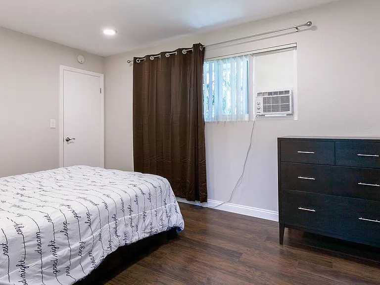 4800 Williamsburg Ln #233 — Photo 16