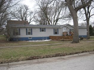 218 E 3rd St, Odebolt, IA 51458