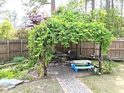 710 Blue Bird Dr — Photo 32