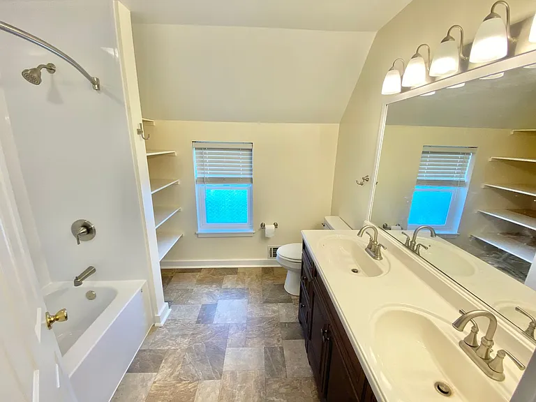 31 Volz St — Photo 15