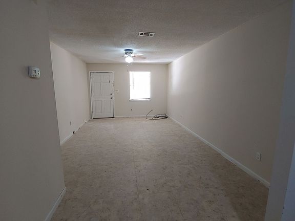3rd image of 6710A Gully Ln #6710-A