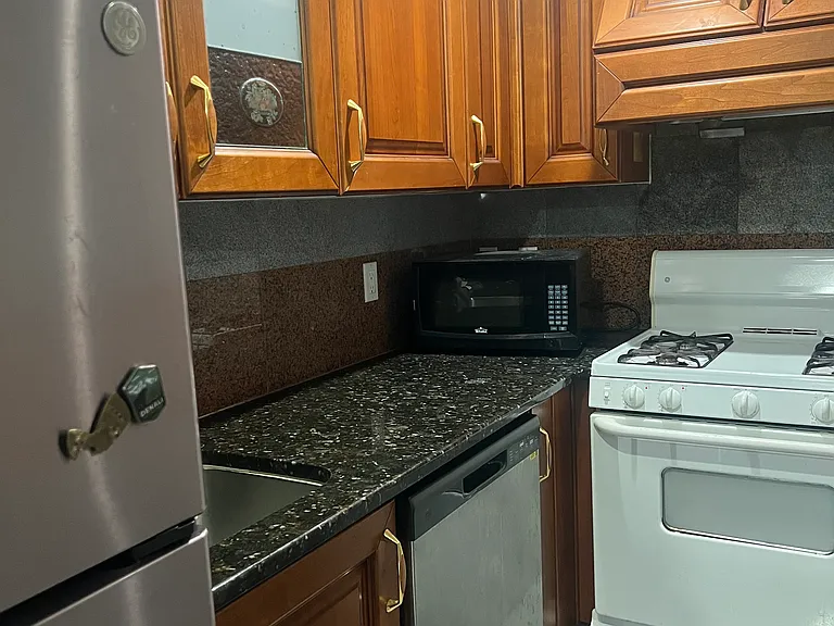 4318 Main St #11C — Photo 3