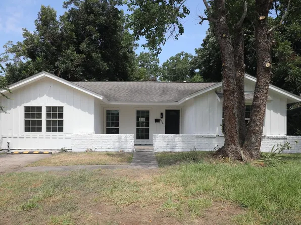 5738 Newquay St, Houston, TX 77085