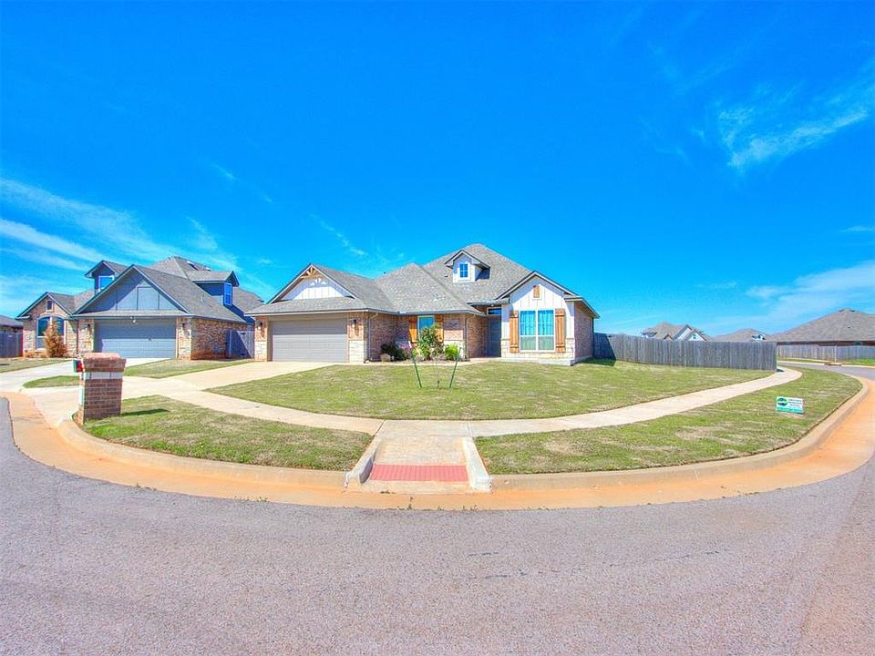 1st image of 19641 Castleberry Dr