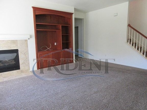5th image of 1827 River Bank Dr