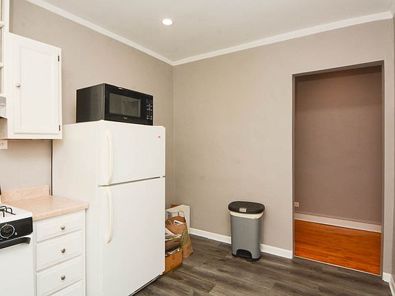 5th image of 5516 N Kenmore Ave #104
