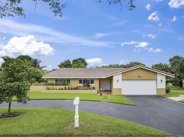 992 NW 83RD Drive, Coral Springs, FL 33071