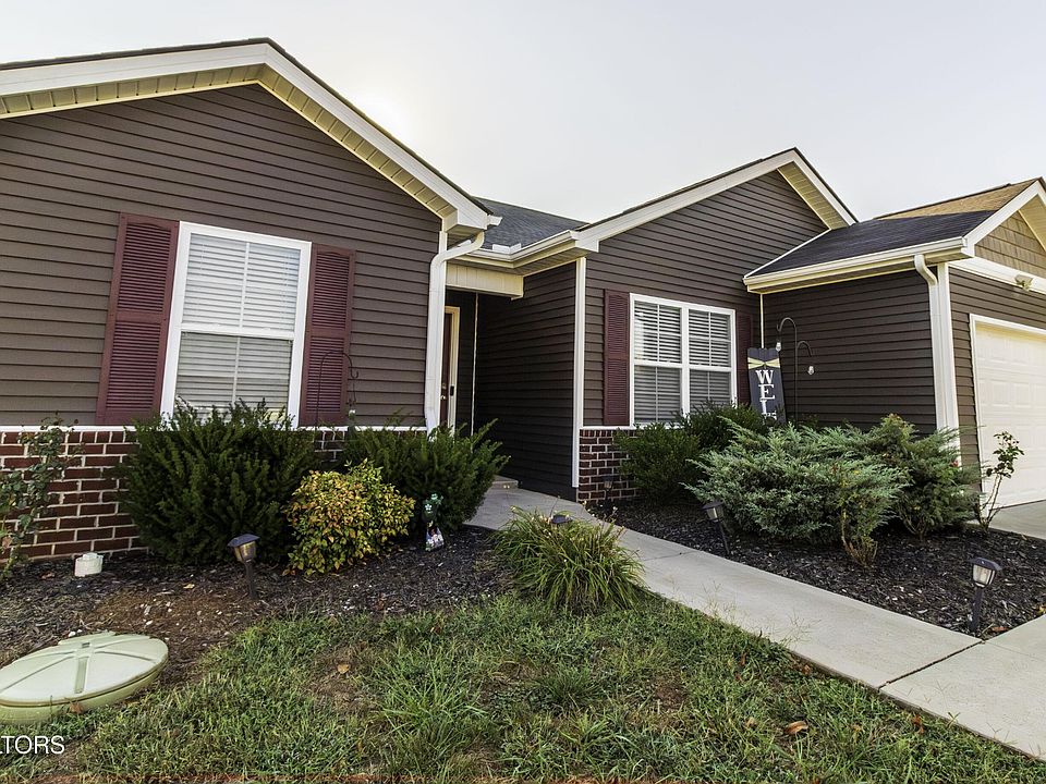 1st image of 164 Alders Gate Ln