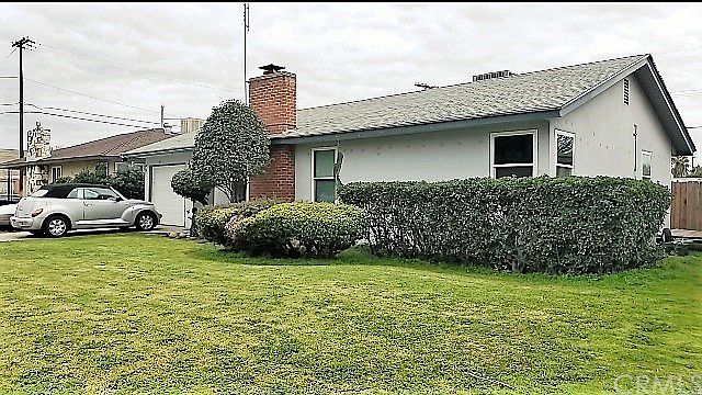 2nd image of 3866 E Harvard Ave