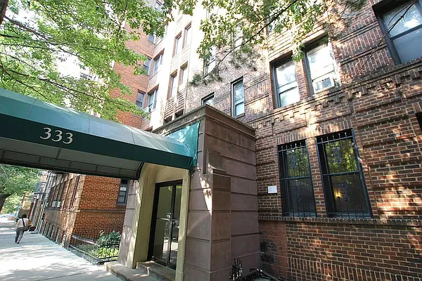 Rented by Compass | media 8