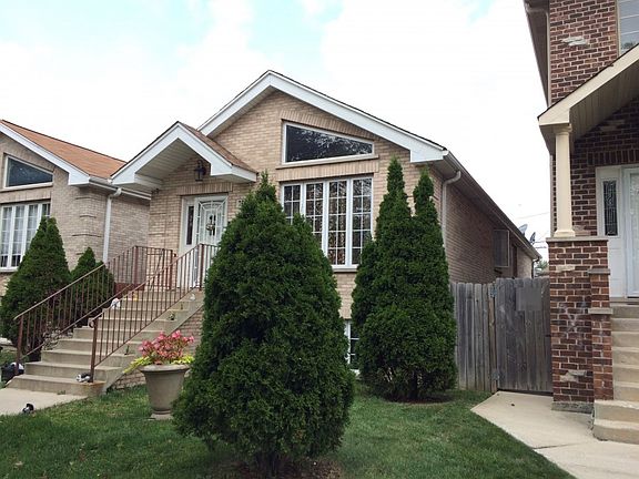 3rd image of 7544 W Forest Preserve Dr