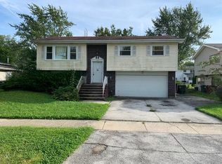 1107 Abbot Ln, University Park, IL