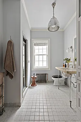 Sold by Compass | media 13