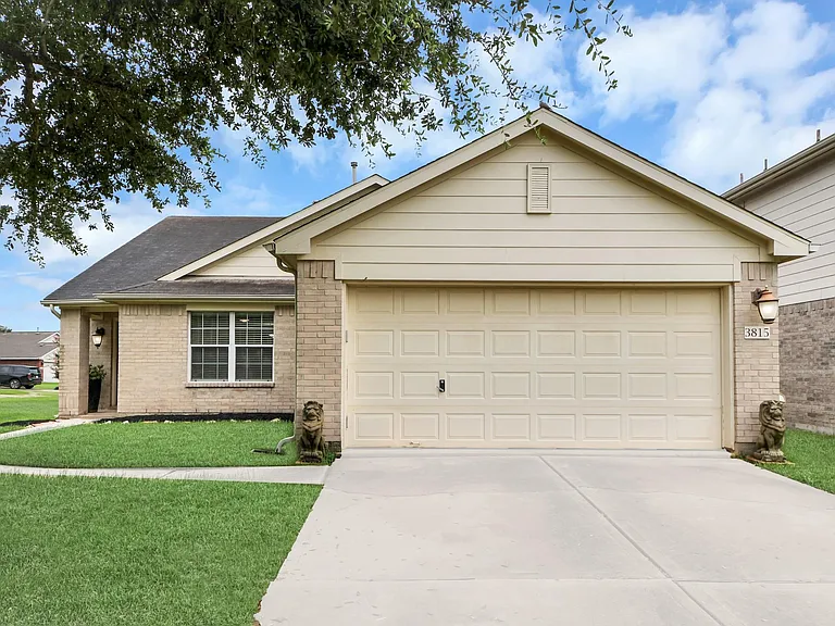 3815 Pebble Garden Ln — Photo 45